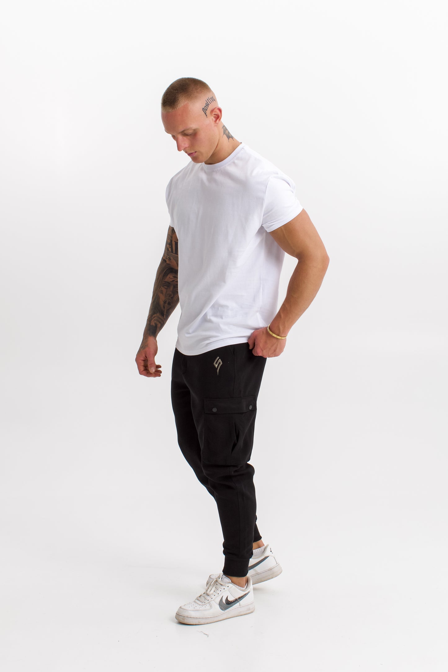 The Tailored Tee