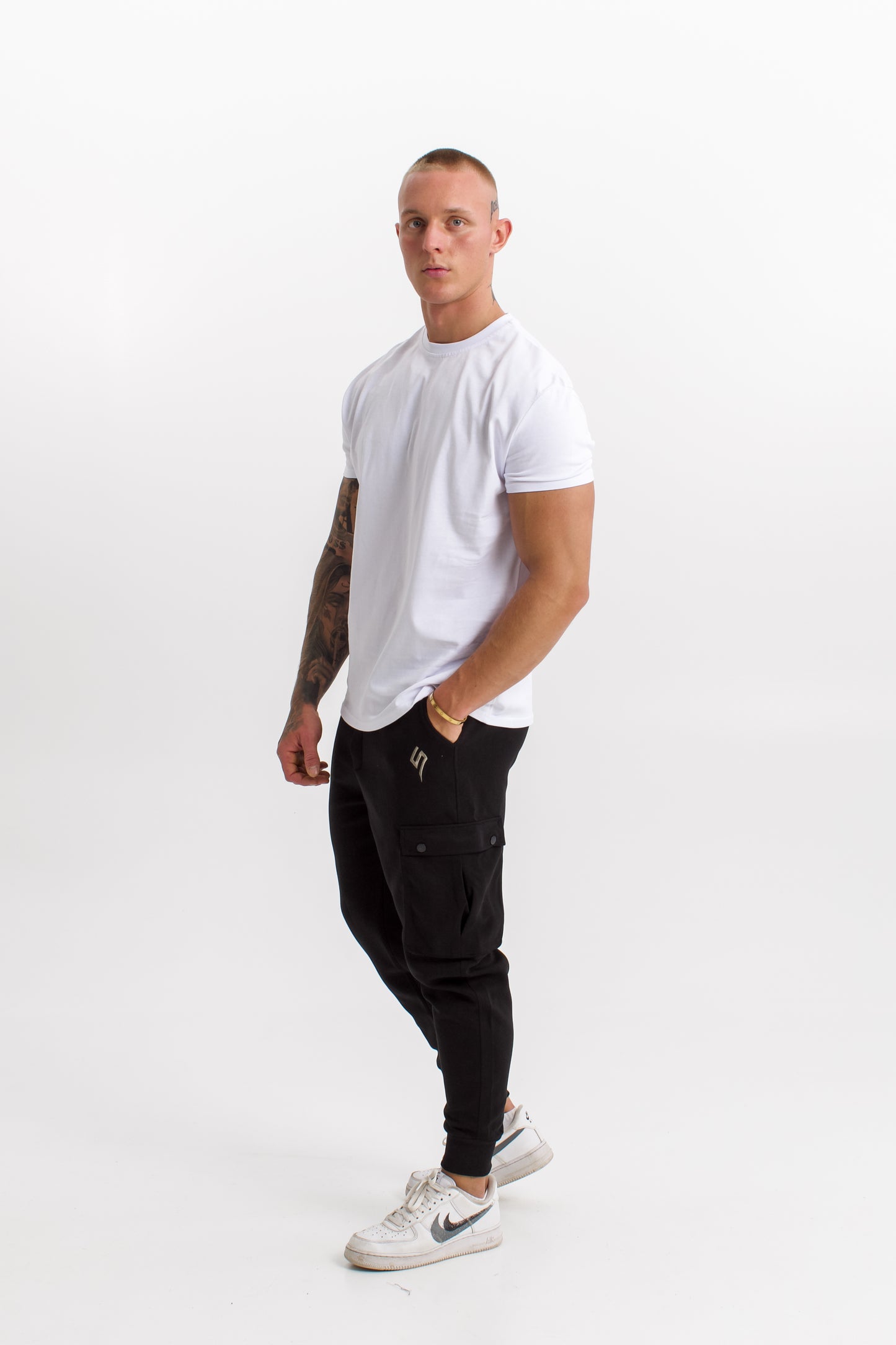 The Tailored Tee