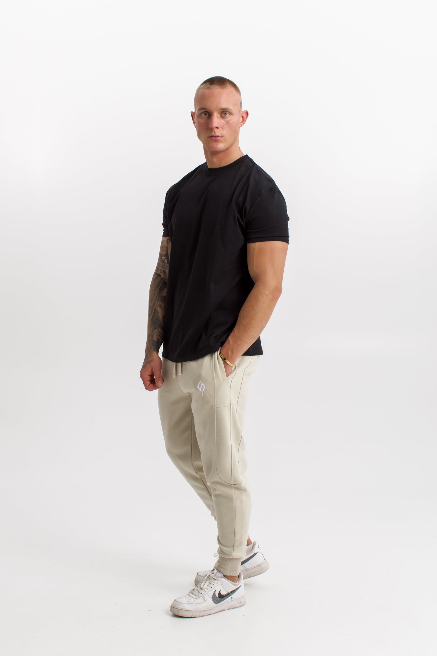 The Tailored Tee