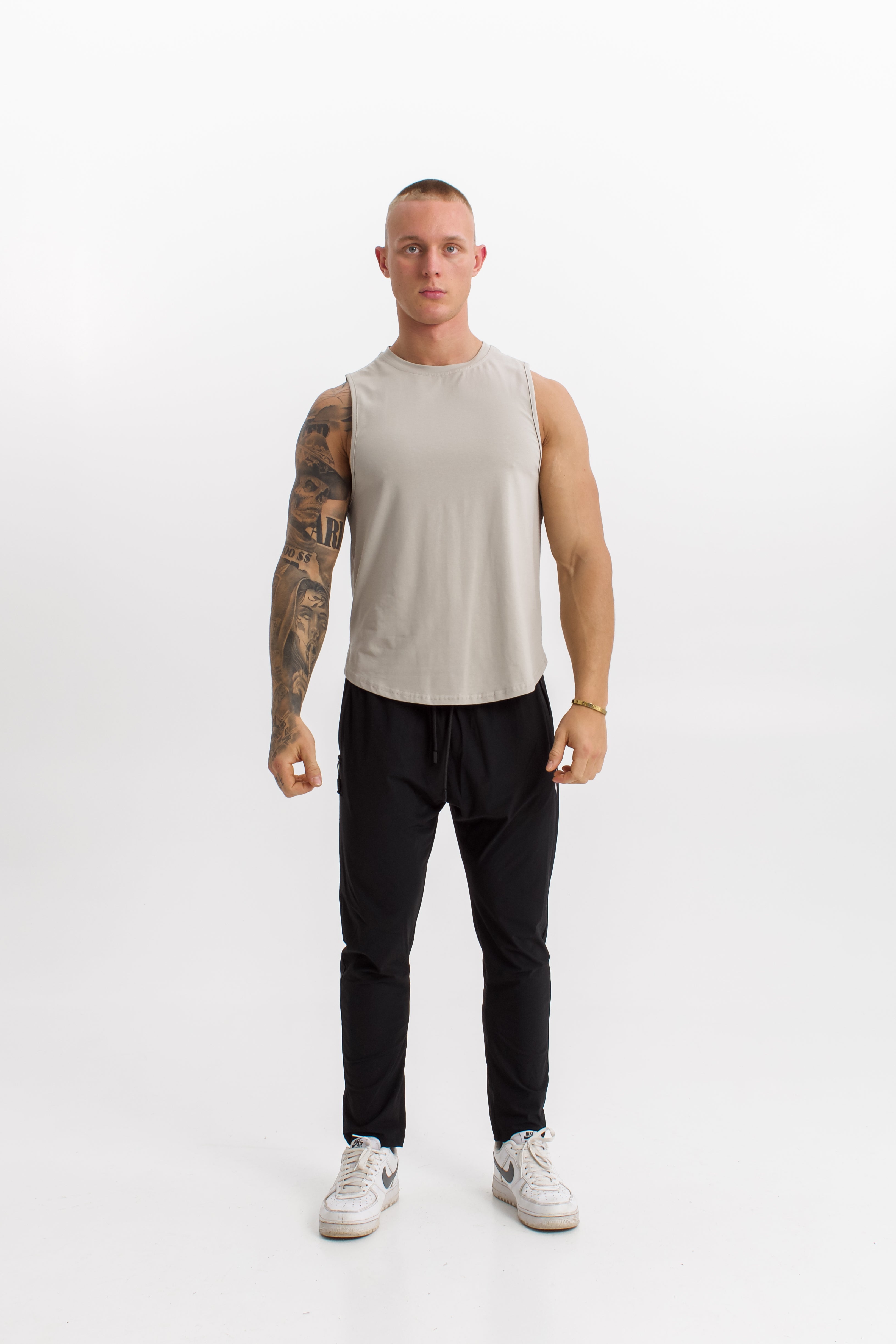 The Relaxed Tank - Sigma - 